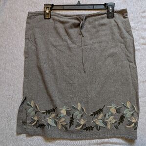 Liz Claiborne Gray Pencil Skirt with Floral Embroidery
